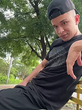 arevalo1124 online show from November 13, 2025, 9:03 pm