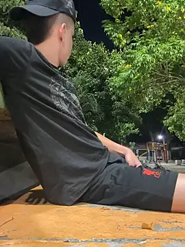 arevalo1124 online show from November 18, 2025, 5:23 am