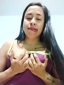 kamila lovee online show from February 10, 2025, 2:41 am