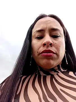 kamila lovee online show from February 21, 2025, 8:49 pm