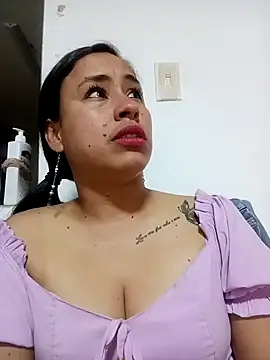 kamila lovee online show from March 7, 2025, 9:59 pm