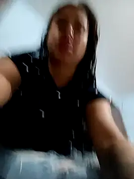 kamila lovee online show from March 22, 2025, 3:42 pm