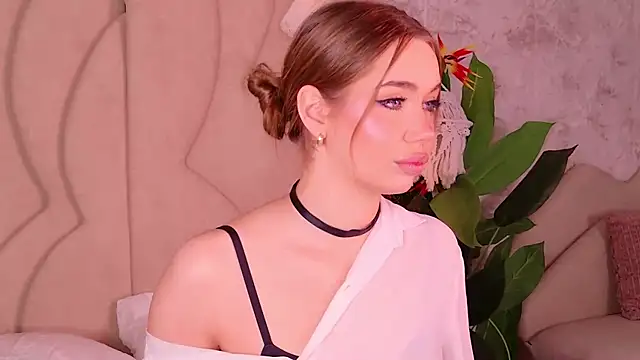 Snapshot of EvansLover chatting on November 29, 2025, 8:45 pm EvansLover online show from November 29, 2025, 8:45 pm