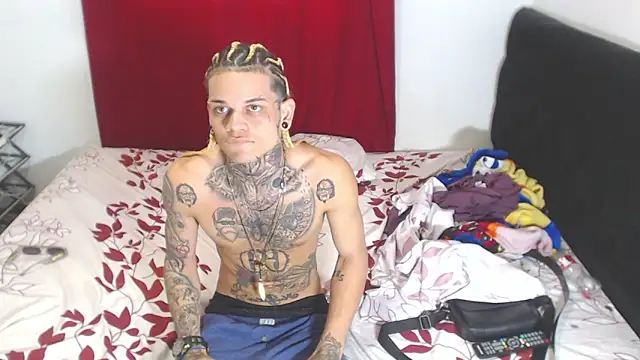 hot man05 online show from February 3, 2025, 9:18 pm