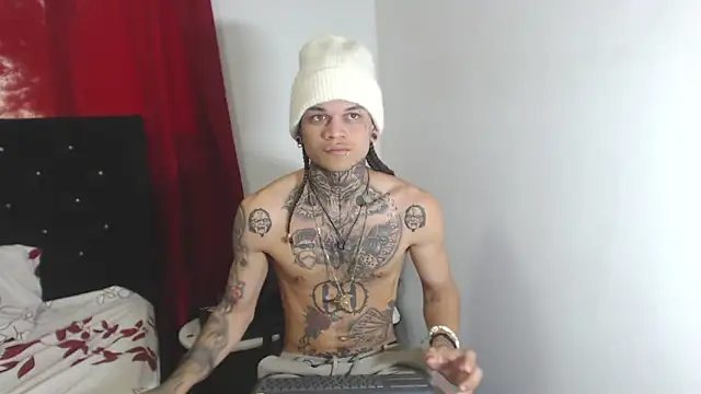 hot man05 online show from February 28, 2025, 9:33 pm