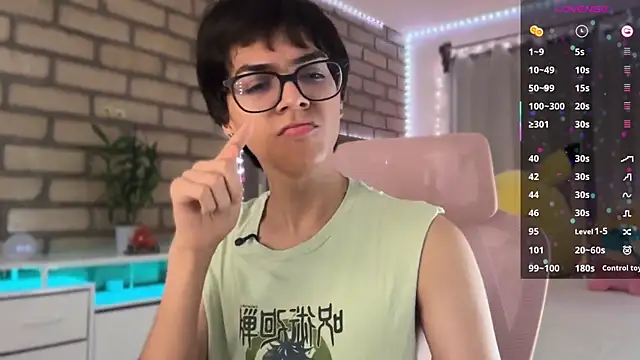 biel biel online show from September 20, 2025, 4:13 am