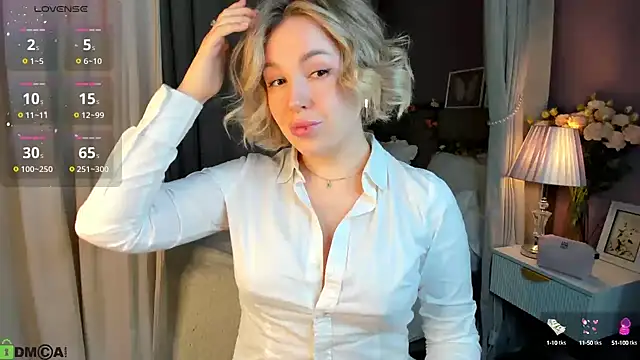 Nikki Kai online show from September 18, 2025, 12:23 am