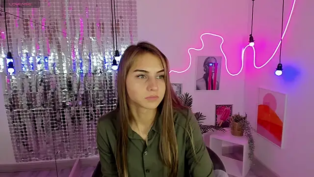 CharmBianca online show from January 30, 2025, 8:43 am