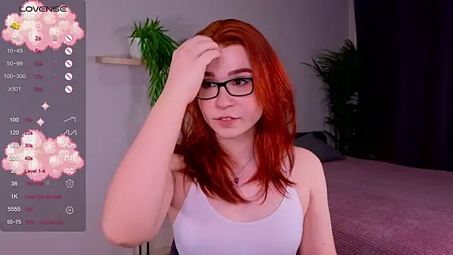 Anncouette  online show from February 25, 2025, 7:42 am