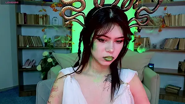 Hotary Yuko online show from October 27, 2025, 4:05 am