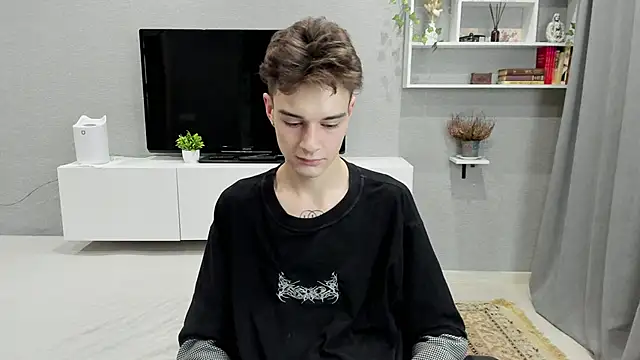 avegothy- online show from February 7, 2025, 6:56 pm