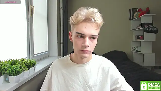 avegothy- online show from March 10, 2025, 12:48 pm