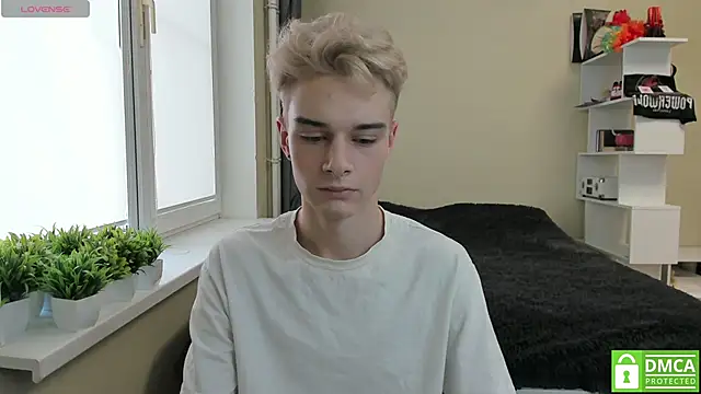 avegothy- online show from March 11, 2025, 10:07 am