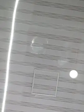 Snapshot of Lunasquirt1985 chatting on February 19, 2025, 4:44 pm Lunasquirt1985 online show from February 19, 2025, 4:44 pm