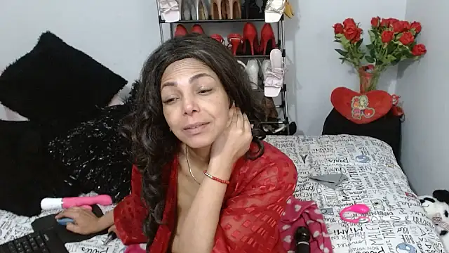 Snapshot of Lunasquirt1985 chatting on February 9, 2026, 12:31 pm Lunasquirt1985 online show from February 9, 2026, 12:31 pm