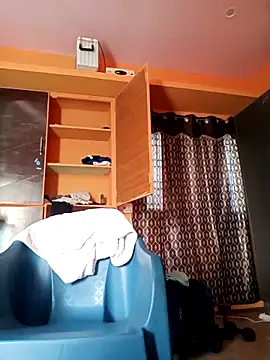 bigcock thick online show from February 12, 2026, 2:17 am