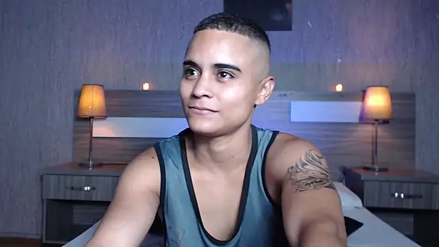 Liiamthompson online show from September 10, 2025, 11:21 am