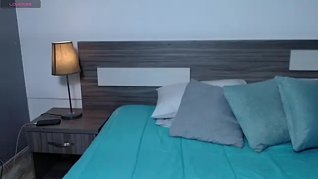 Liiamthompson online show from February 21, 2026, 7:15 pm