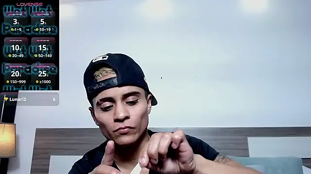 Liiamthompson online show from March 20, 2026, 9:41 pm