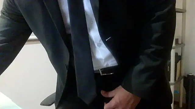 66MA69 online show from April 20, 2026, 4:15 am