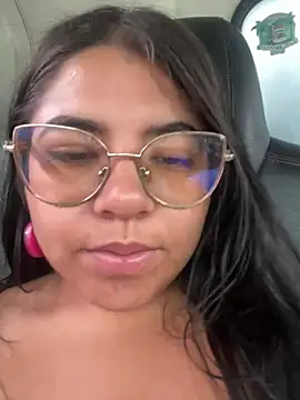 viccky vick online show from February 9, 2025, 12:19 pm