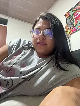 viccky vick online show from February 12, 2025, 4:33 am