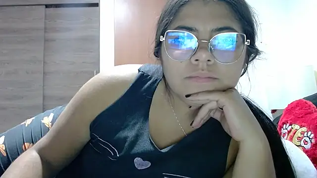 viccky vick online show from September 28, 2025, 3:12 am