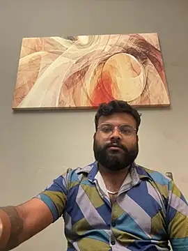 SoloChill online show from August 3, 2026, 11:30 pm