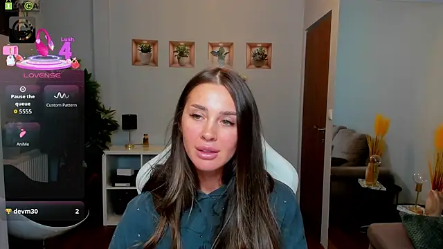 Anya-Ray online show from November 1, 2025, 12:51 pm