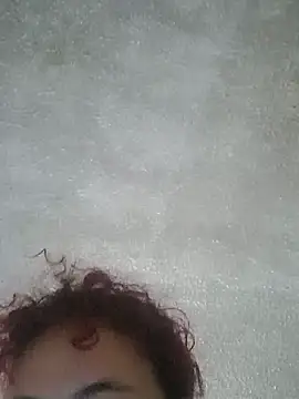 alexandraluv online show from February 24, 2025, 2:37 pm