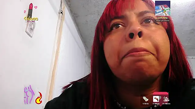 alexandraluv online show from January 14, 2026, 9:31 pm