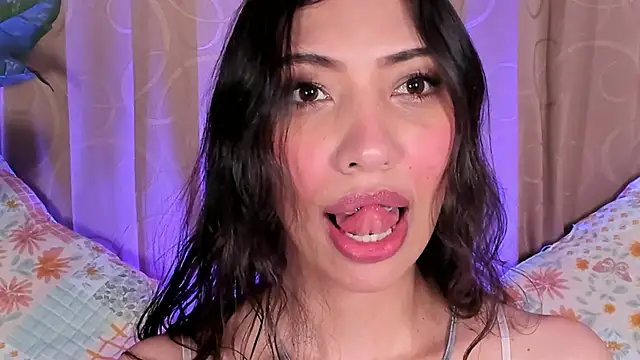 Snapshot of Miss_veronicaa2 chatting on May 28, 2026, 1:08 pm Miss veronicaa2 online show from May 28, 2026, 1:08 pm