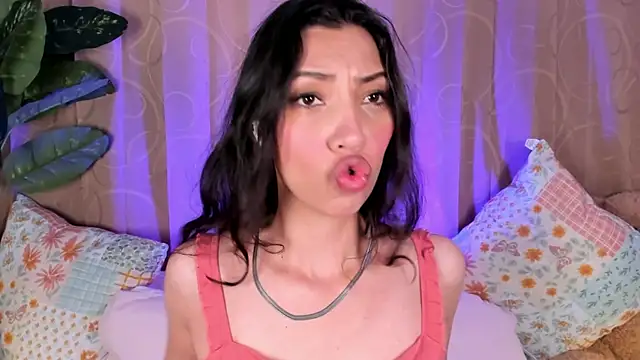 Snapshot of Miss_veronicaa2 chatting on June 1, 2026, 1:13 pm Miss veronicaa2 online show from June 1, 2026, 1:13 pm