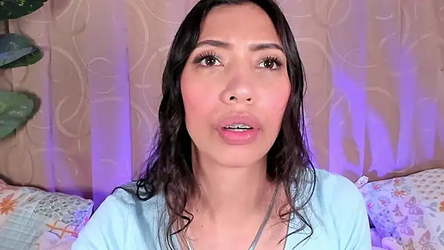 Snapshot of Miss_veronicaa2 chatting on June 17, 2026, 1:12 pm Miss veronicaa2 online show from June 17, 2026, 1:12 pm