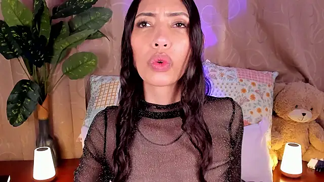 Miss veronicaa2 online show from August 4, 2026, 1:14 pm