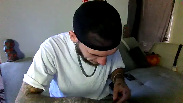 cruz815 online show from October 26, 2025, 7:31 pm