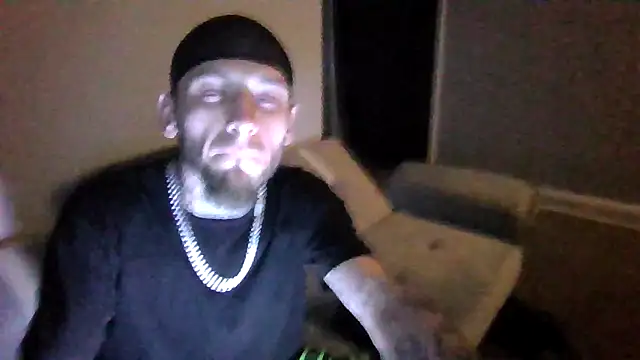 cruz815 online show from November 12, 2025, 10:26 am