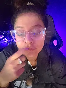 mac-sara online show from March 6, 2025, 8:16 pm