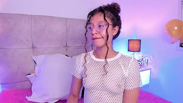 mac-sara online show from March 17, 2025, 11:11 pm