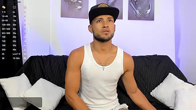 Max Conor1 online show from November 5, 2025, 10:10 pm