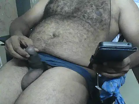 awesomeroc123 online show from November 7, 2025, 5:46 pm