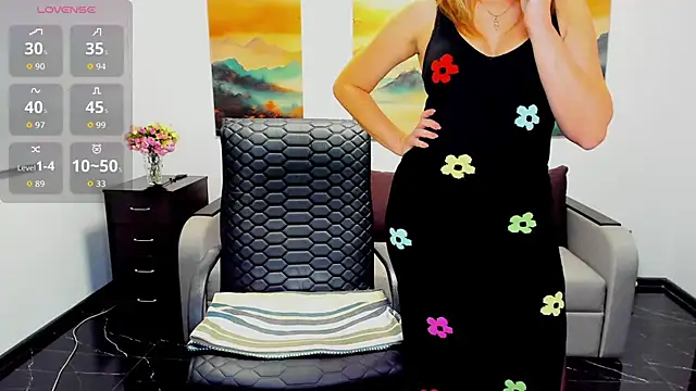 Mira Whites online show from December 3, 2025, 1:09 pm