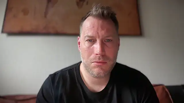 Christian87xxx online show from April 19, 2026, 5:51 am