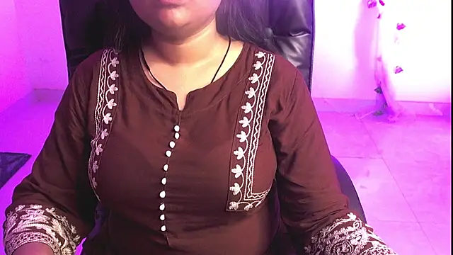 Snapshot of Kannu- chatting on September 17, 2025, 4:47 am Kannu- online show from September 17, 2025, 4:47 am