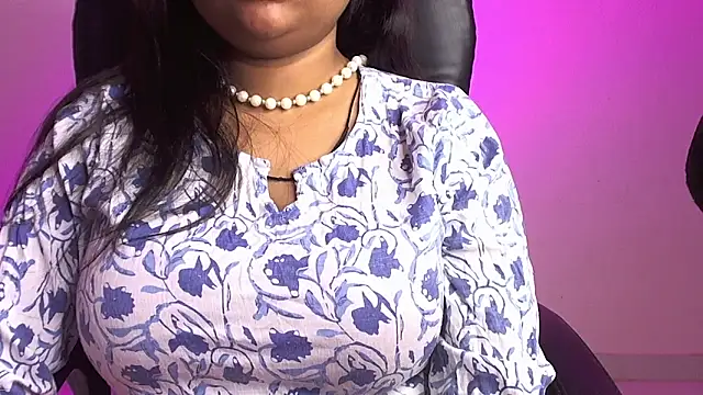 Snapshot of Kannu- chatting on October 10, 2025, 4:55 am Kannu- online show from October 10, 2025, 4:55 am