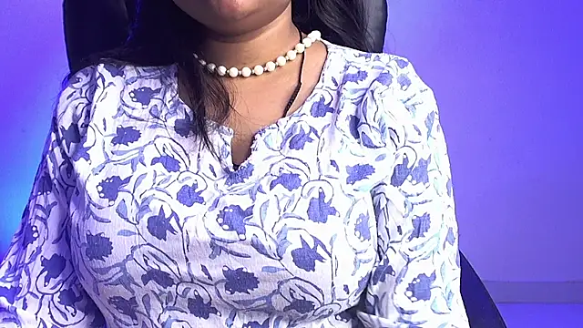 Snapshot of Kannu- chatting on October 17, 2025, 5:54 am Kannu- online show from October 17, 2025, 5:54 am