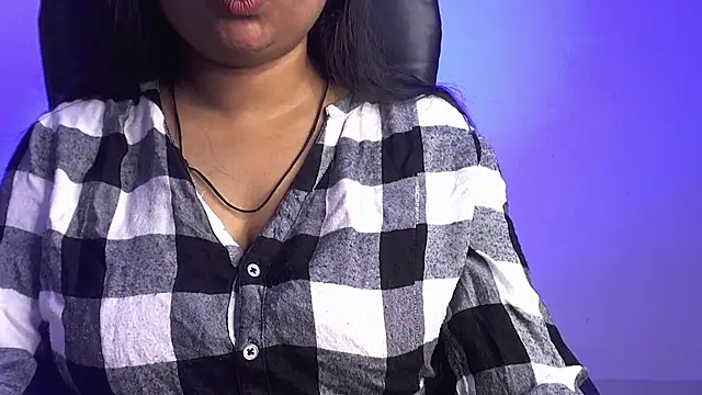 Snapshot of Kannu- chatting on November 21, 2025, 5:28 am Kannu- online show from November 21, 2025, 5:28 am