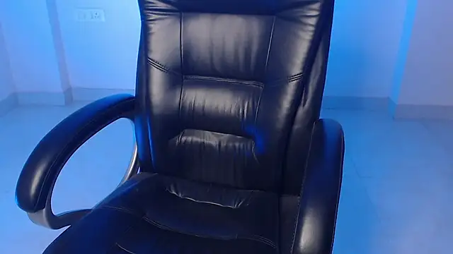 Snapshot of Kannu- chatting on December 2, 2025, 5:24 am Kannu- online show from December 2, 2025, 5:24 am