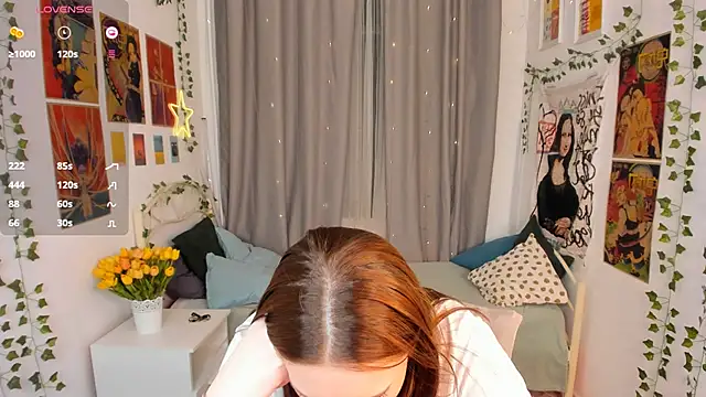 Snapshot of MaryWaddell chatting on December 18, 2025, 4:18 am MaryWaddell online show from December 18, 2025, 4:18 am