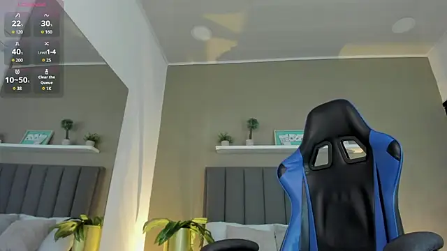 alessia leroy online show from April 21, 2026, 8:23 pm